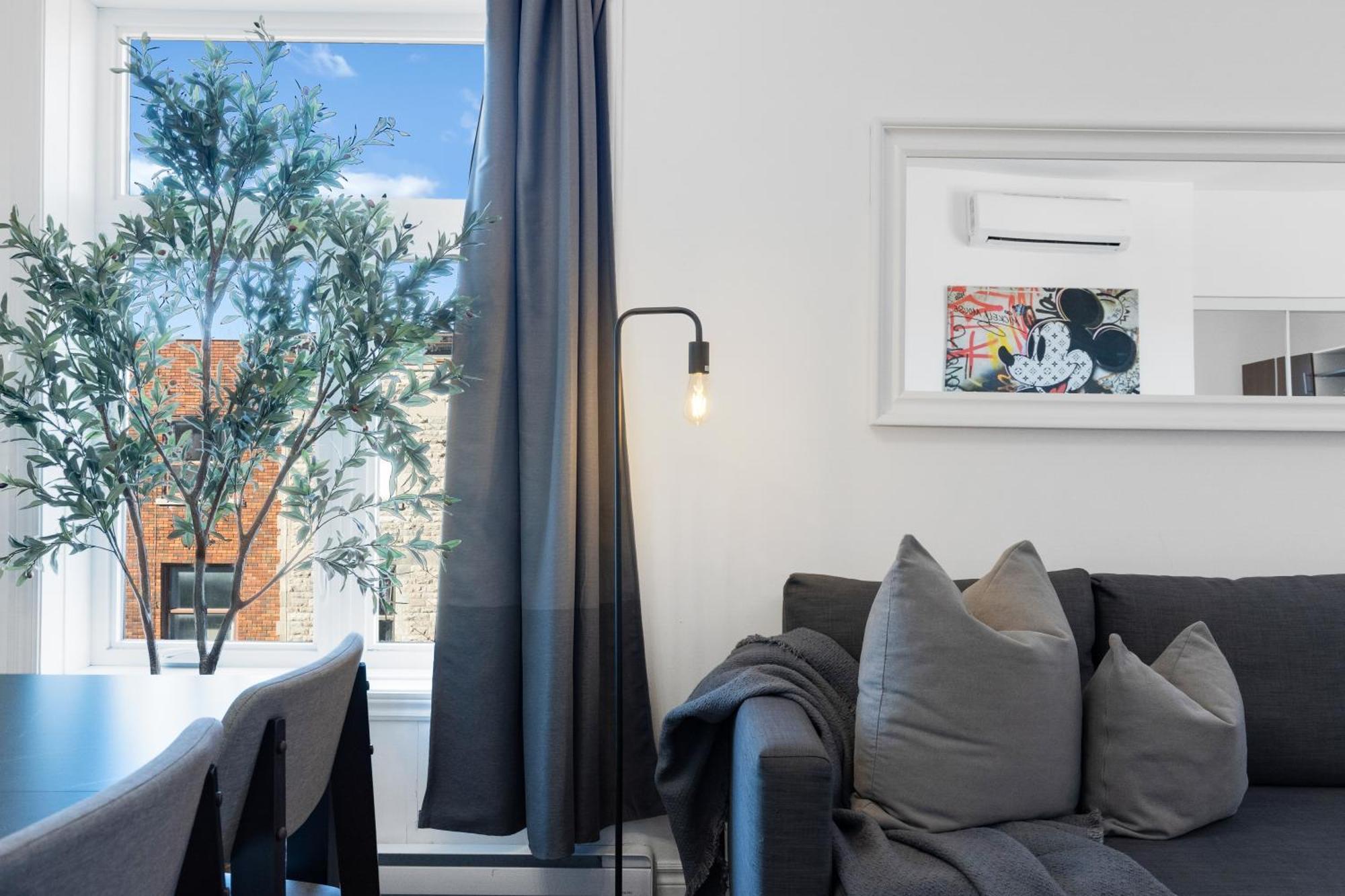 Liv Mtl Mtl Aparthotel Montréal Exteriör bild